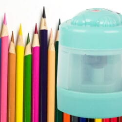 Aku. električni šilček za svinčnike in barvice USB moder