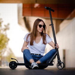 250W 8KM električni skiro 90KG 15KM/h FAST WHEELS AKCIJA