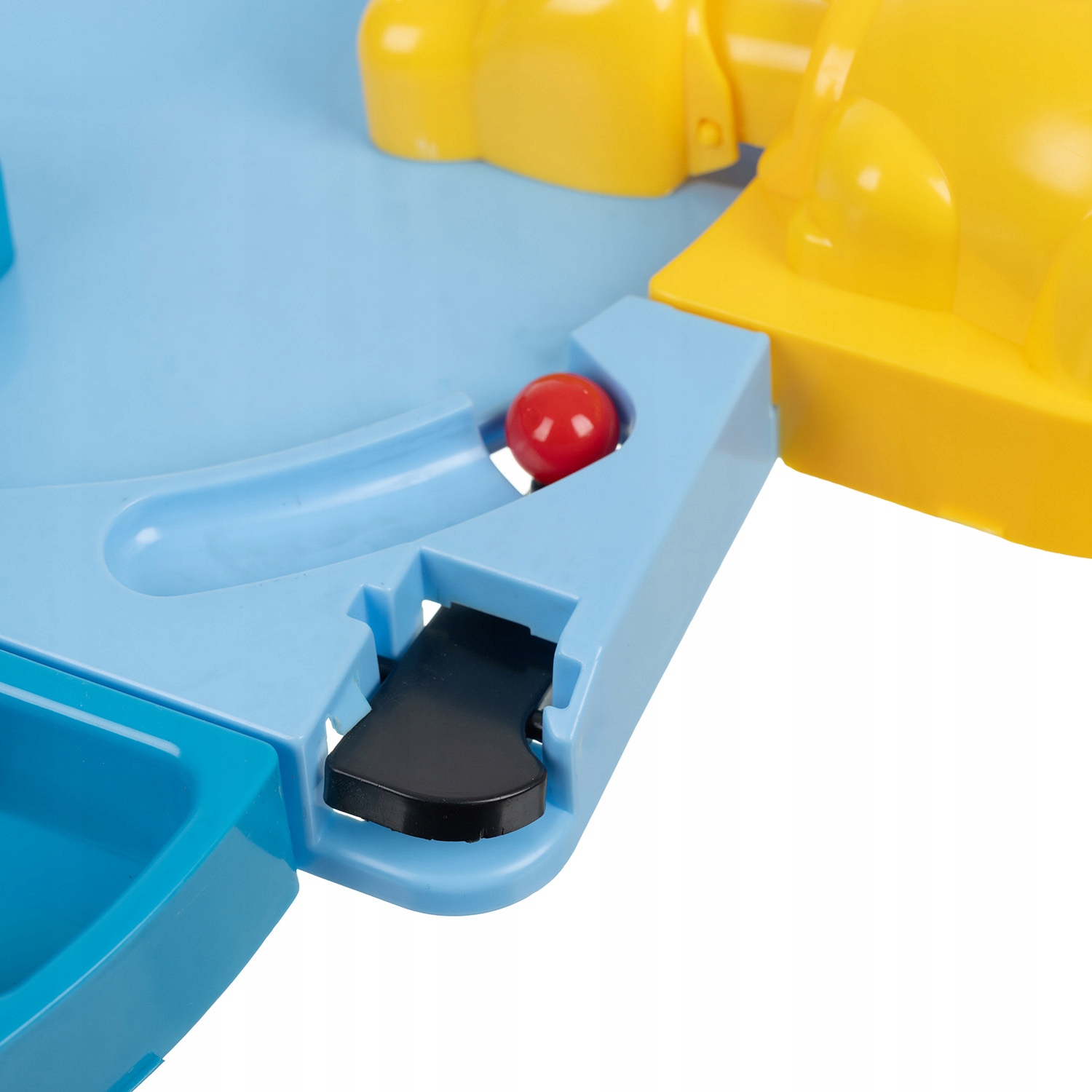 Arkadna družabna igra Hungry Hippos 6 Štirje barvni plastični povodni konji v otroški družabni igri Hungry Hippos